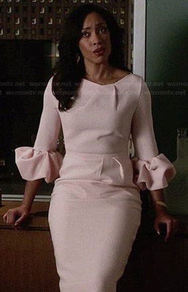 (Picture: Wornontv.net) No one does confident, kick-ass professional woman like Jessica Pearson in Suits.