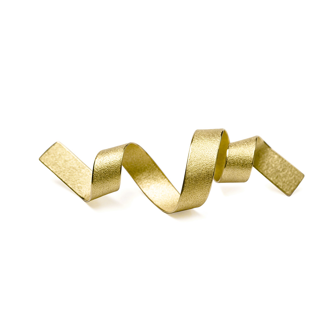 Rolling Waves Moonlight Brooch in Fairtrade Gold. Image Courtesy of U Decker